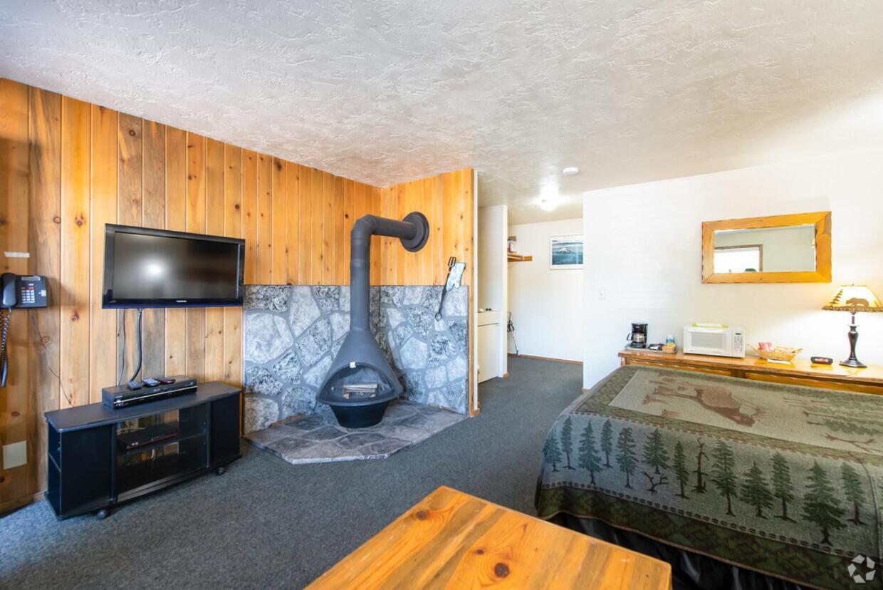 Willamette Pass Inn & Chalets Odell Lake 外观 照片