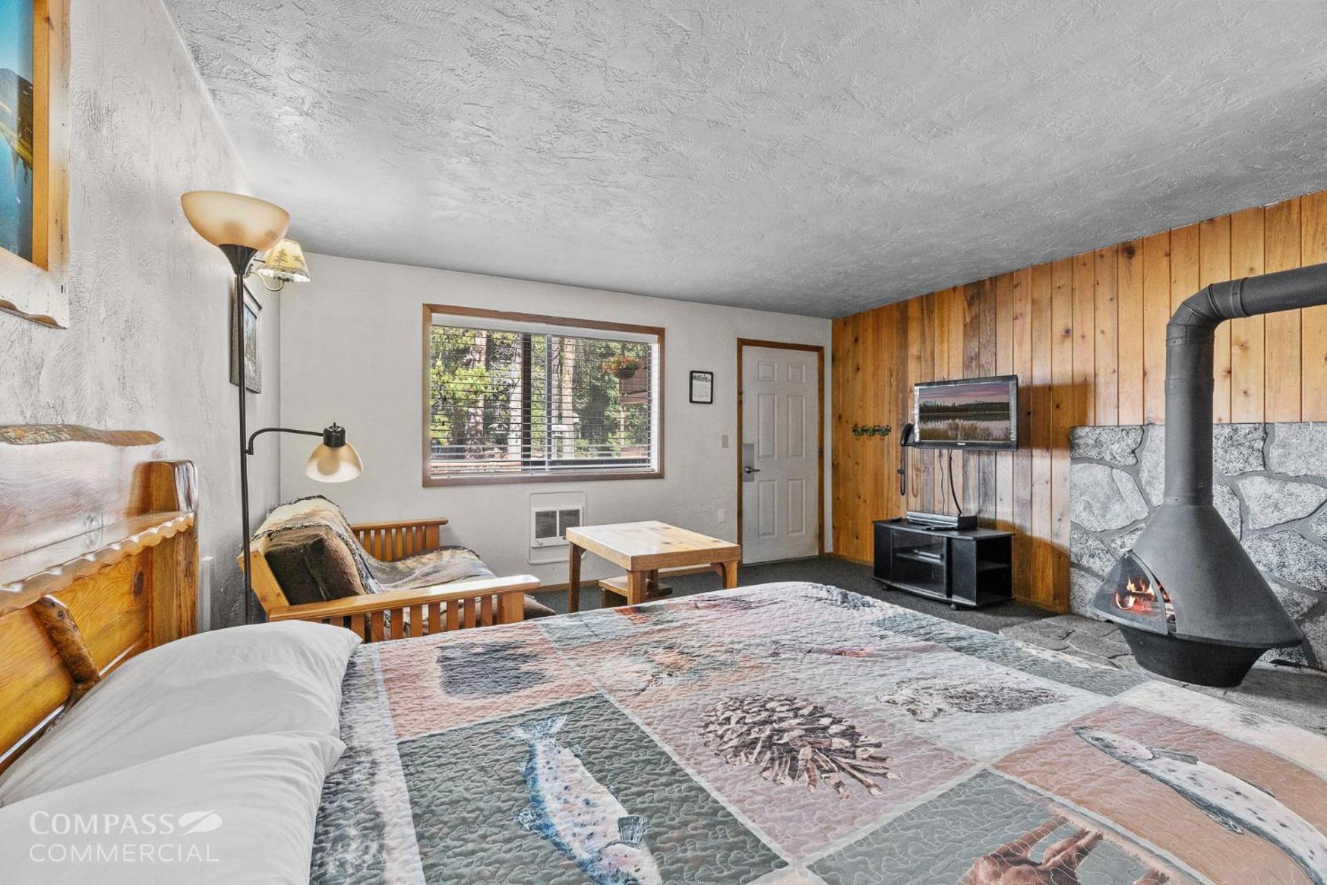 Willamette Pass Inn & Chalets Odell Lake 外观 照片